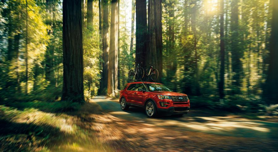  Ford Explorer Platinum 2015 года  (фото 31 из 33)